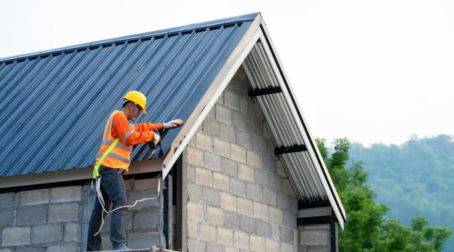 Professional Flat Roofing Installation in Felton, DE